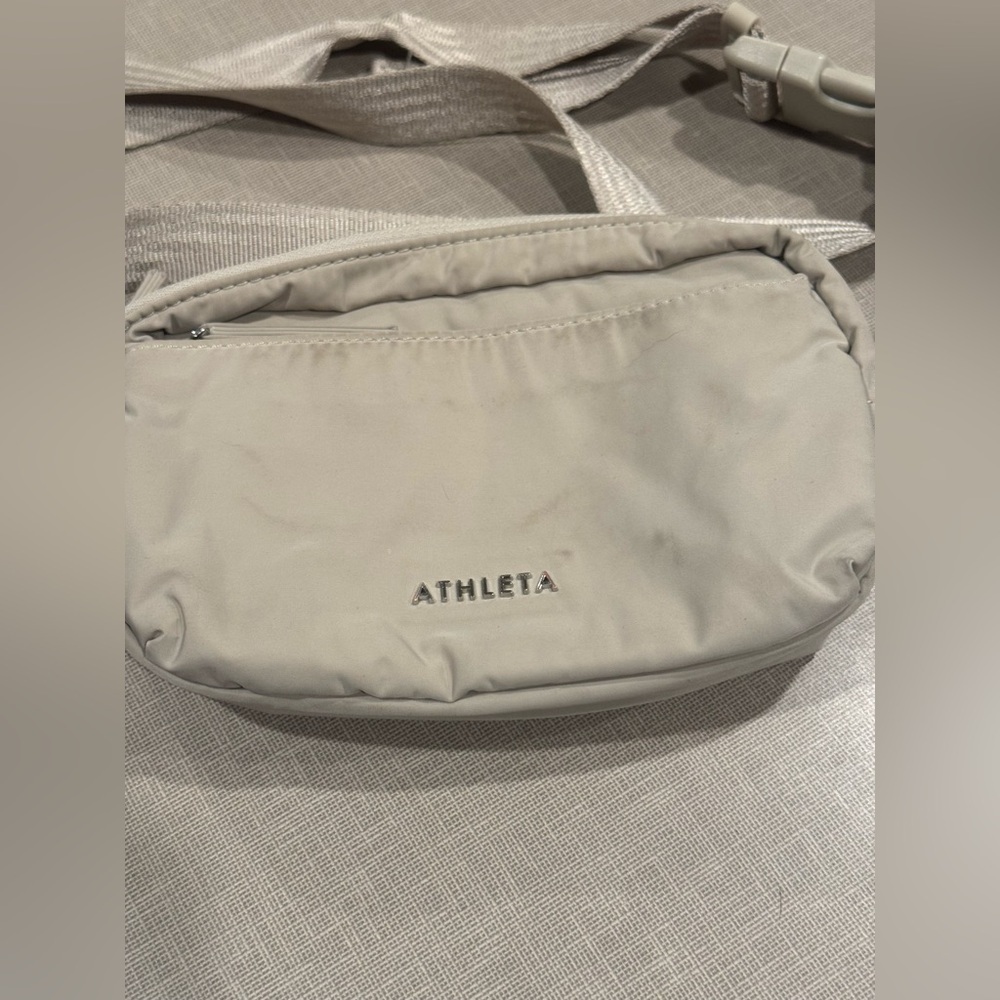 Athleta Light Gray Crossbody Bag - Picture 3 of 6